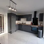 Dom wakacyjny Close To Center Parcs Longford - Entire House