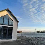 Close To Center Parcs Longford - Entire House Dom wakacyjny