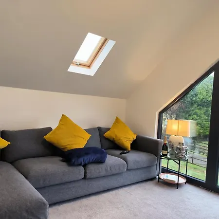 Close To Center Parcs Longford - Entire House Dom wakacyjny