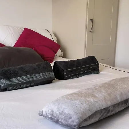 Close To Center Parcs Longford - Entire House Vakantiehuis Foygh