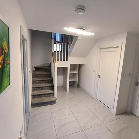 Close To Center Parcs Longford - Entire House Foygh