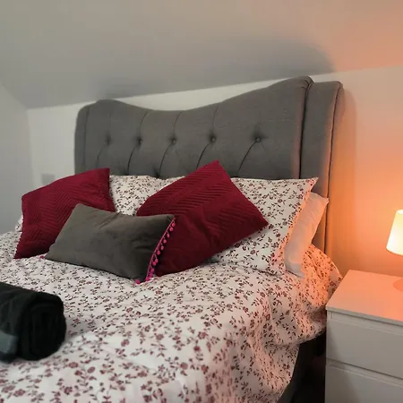 Close To Center Parcs Longford - Entire House