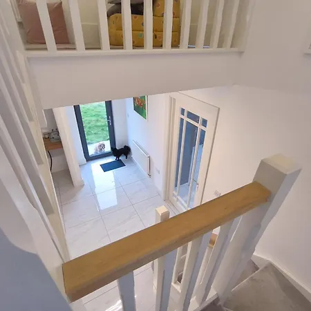 Close To Center Parcs Longford - Entire House *