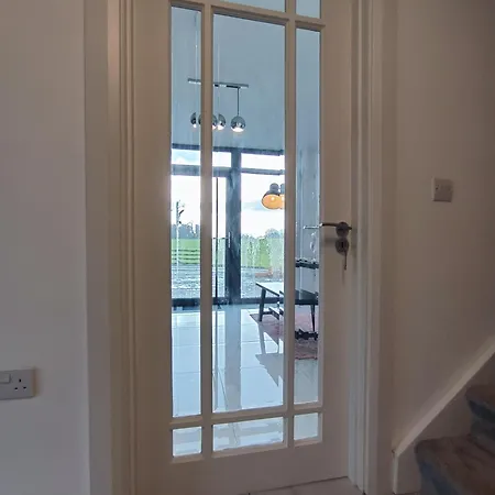 Close To Center Parcs Longford - Entire House *