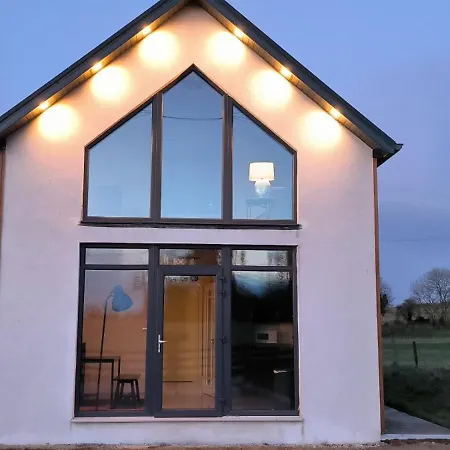 Vakantiehuis Close To Center Parcs Longford - Entire House Foygh